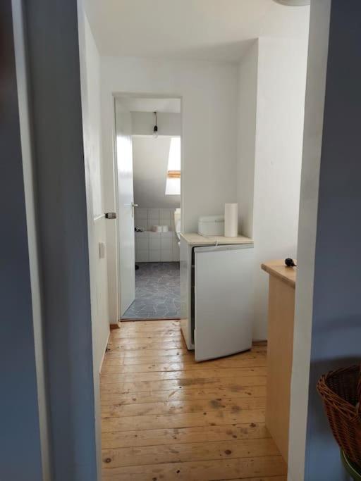 Helle Ruhige Zimmer Zu Vermieten 카셀 외부 사진