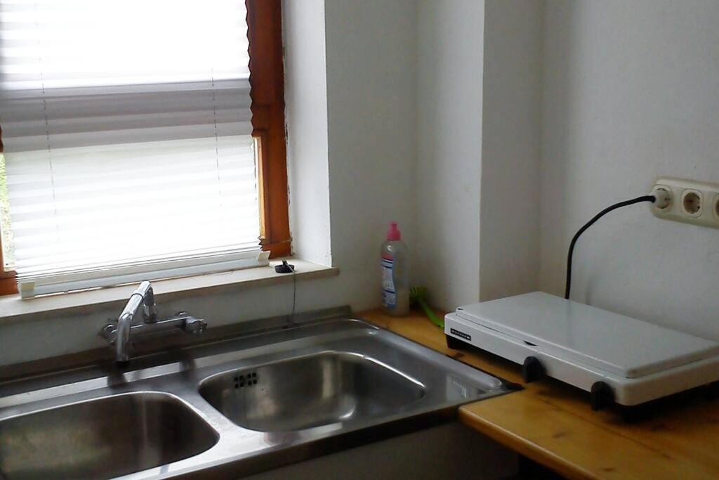 Helle Ruhige Zimmer Zu Vermieten 카셀 외부 사진