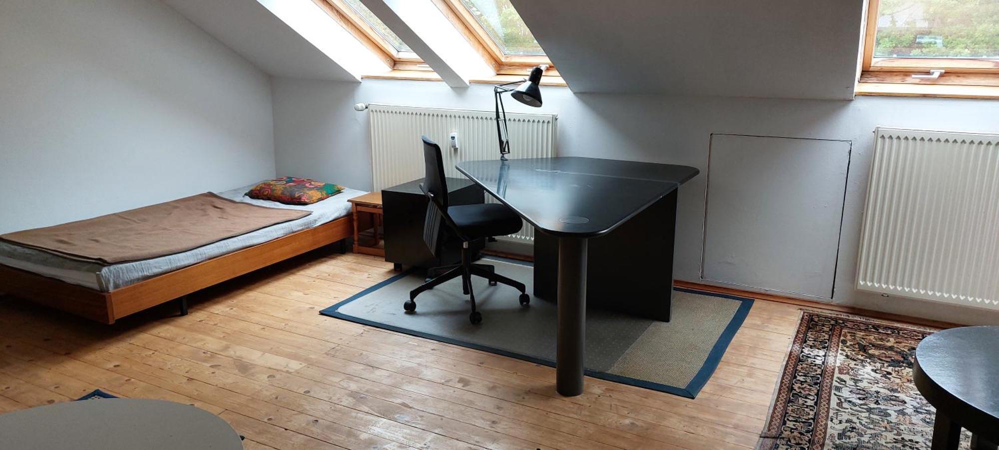Helle Ruhige Zimmer Zu Vermieten 카셀 외부 사진